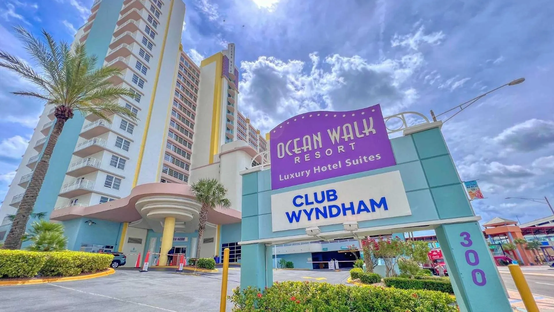 Holiday home Luxury 20Th Floor 2 Bedroom Condo Direct Oceanfront Resort Daytona Beach | 2027 United States